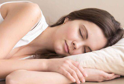 大发宝床垫|天呐！睡眠长短影响寿命？你的年龄合适睡多久？