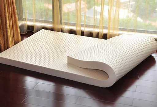 大发宝床垫|腰疼能用乳胶床垫吗，睡多硬的床对腰最好？